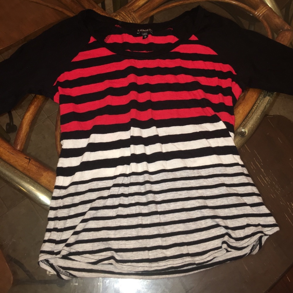 BLACK WHITE AND RED STRIPED CROPPED SHIRT